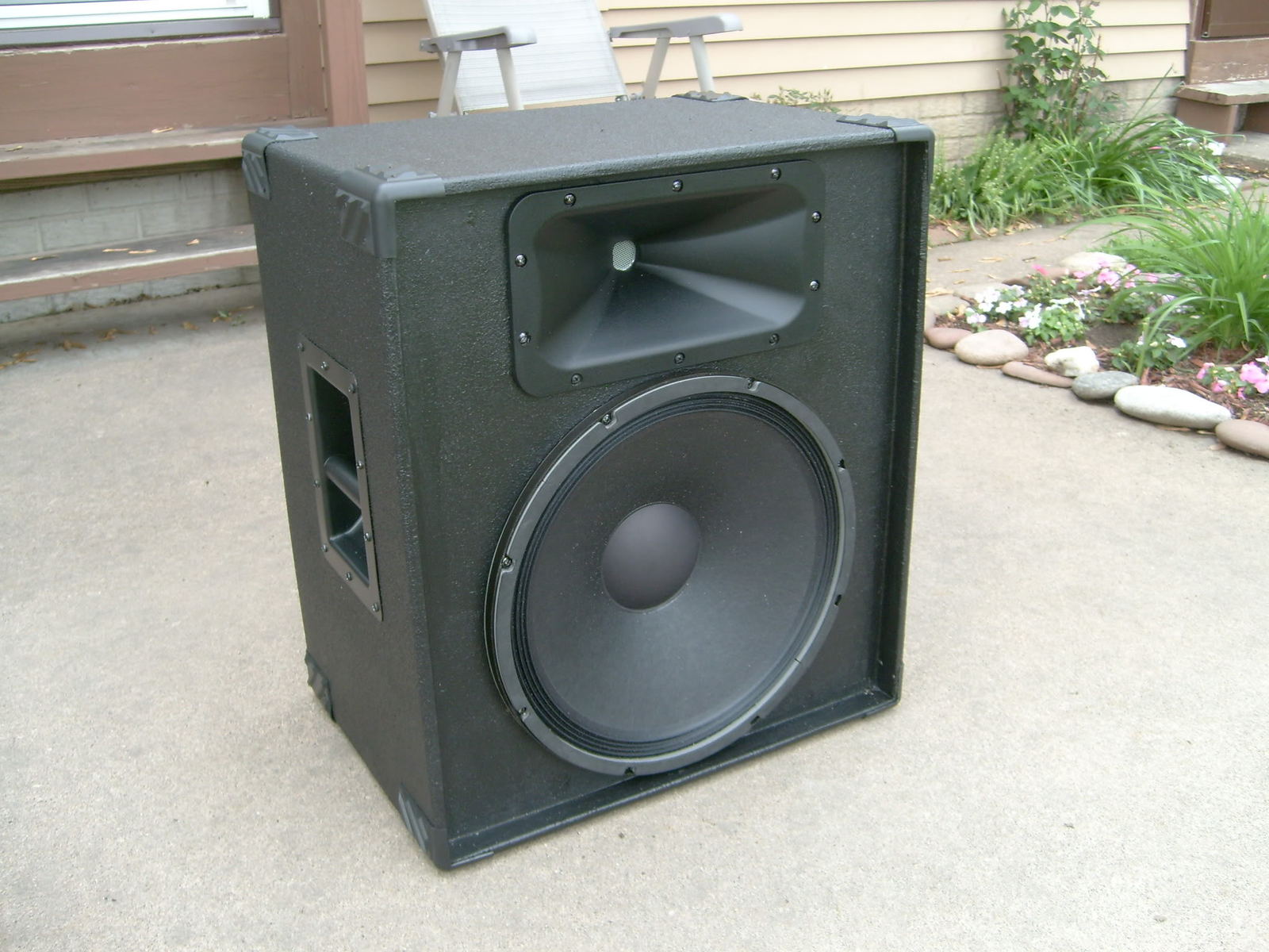 003-3.jpg