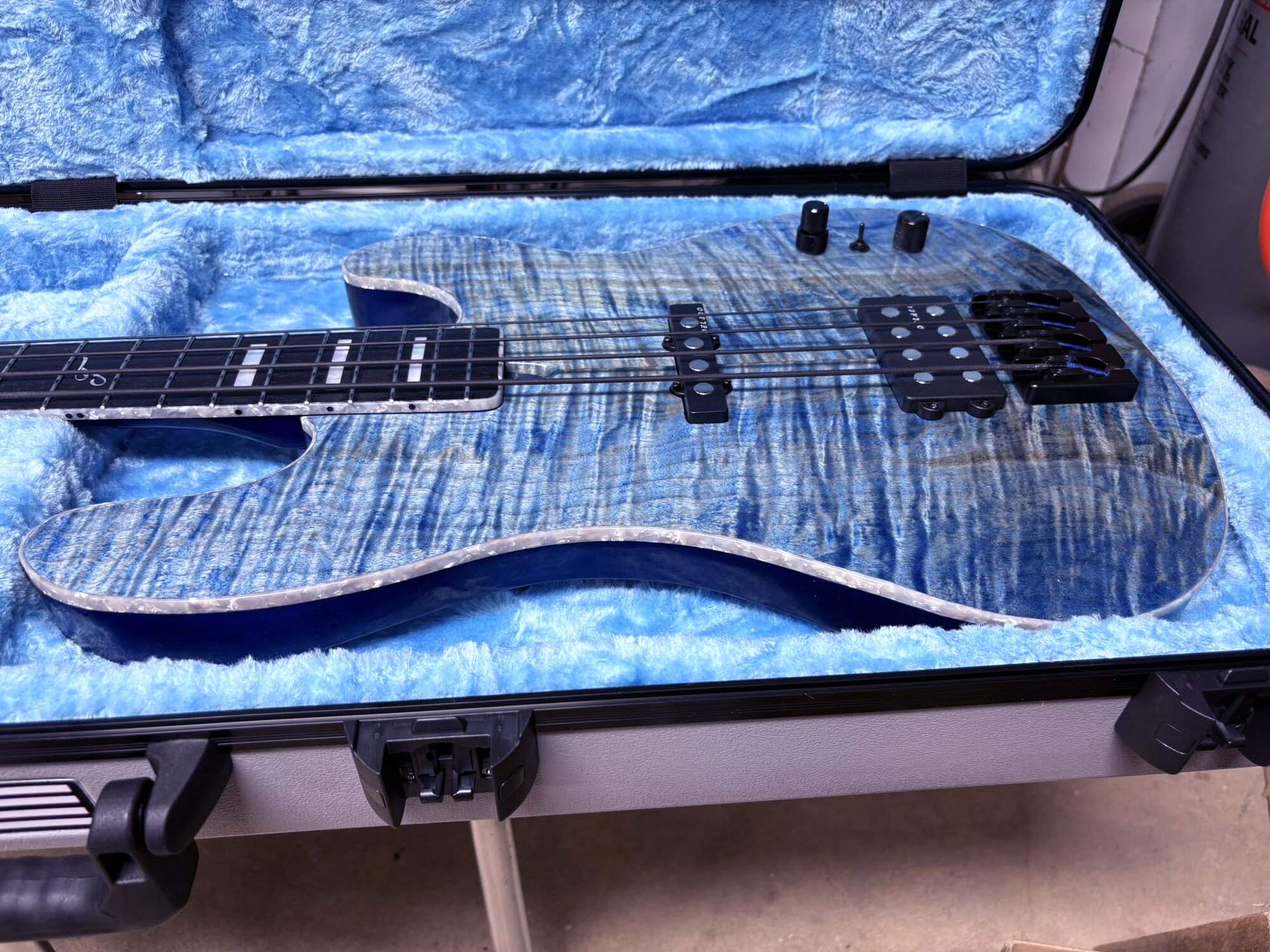 003.jpg
