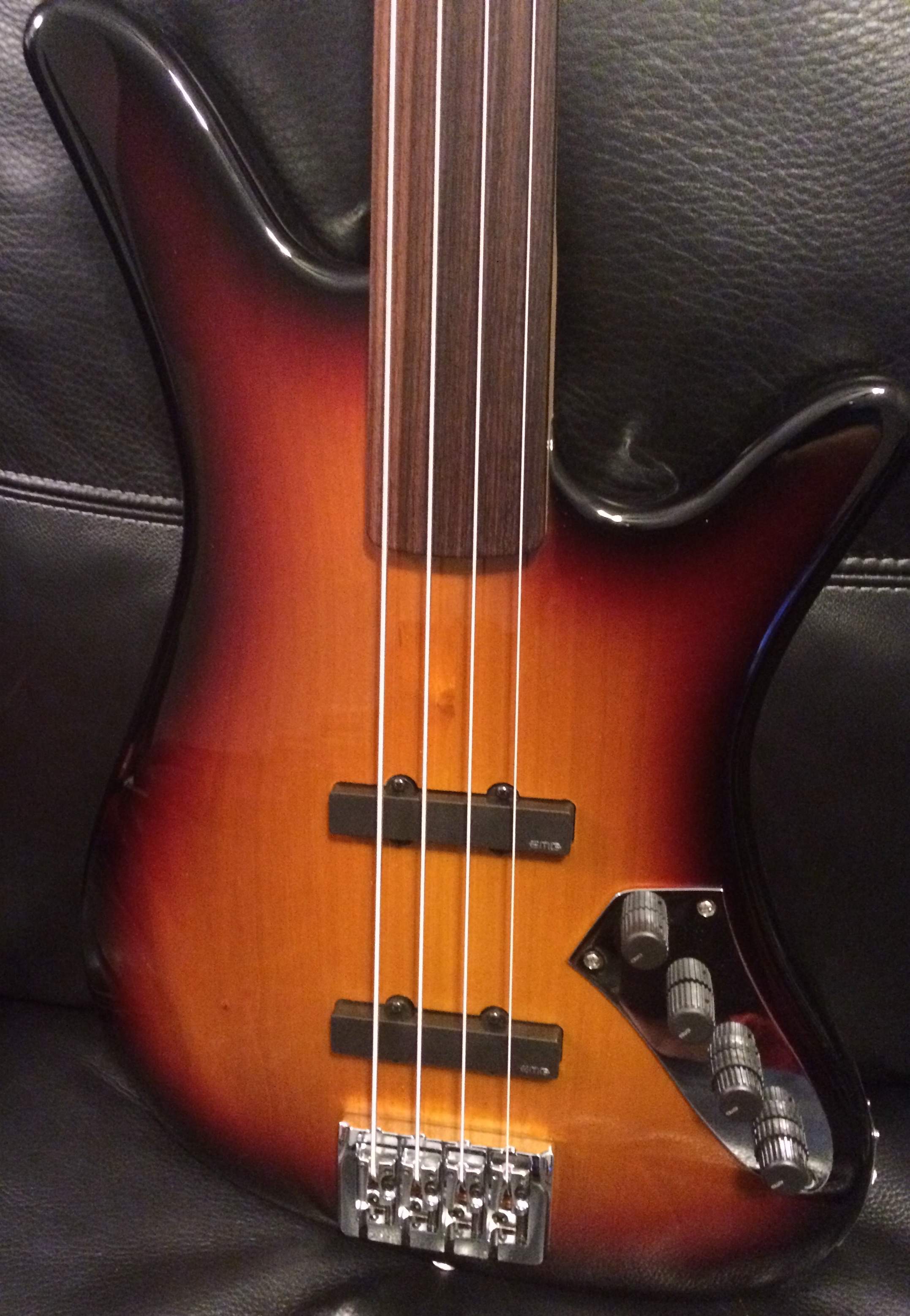 01_SB4KFL_body_front.jpg