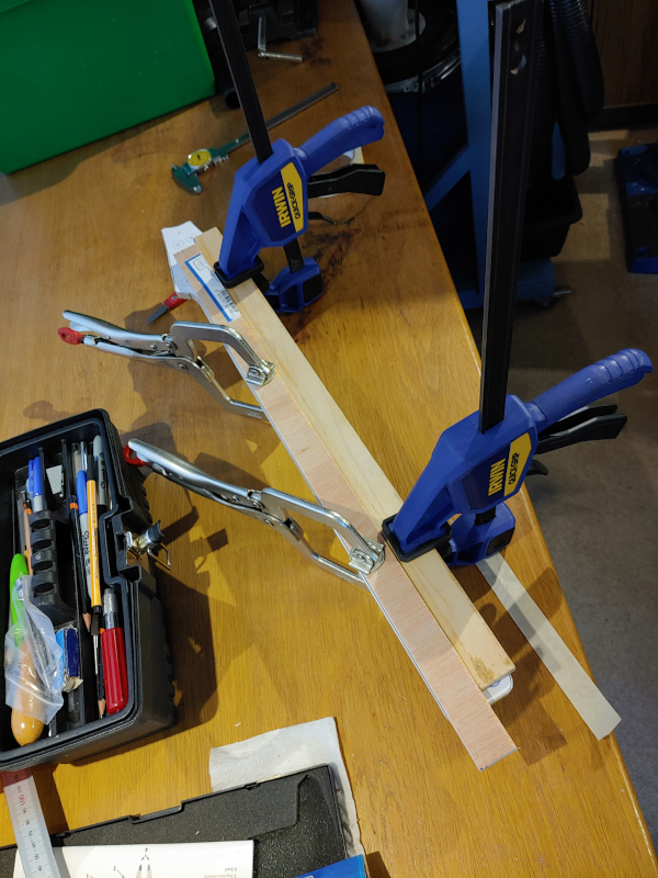 01_straight_edge_neck_clamp.jpg