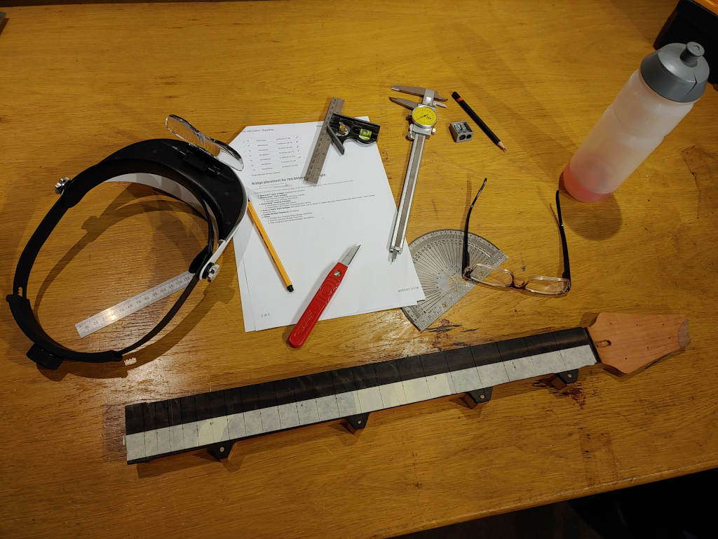 02_fret_marking_v.jpg