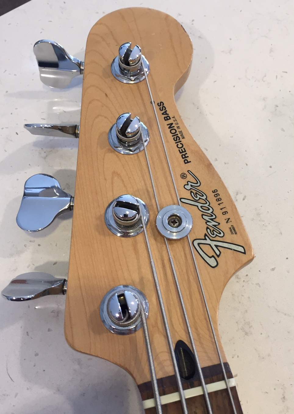 02_PPlus_Headstock_front.jpg