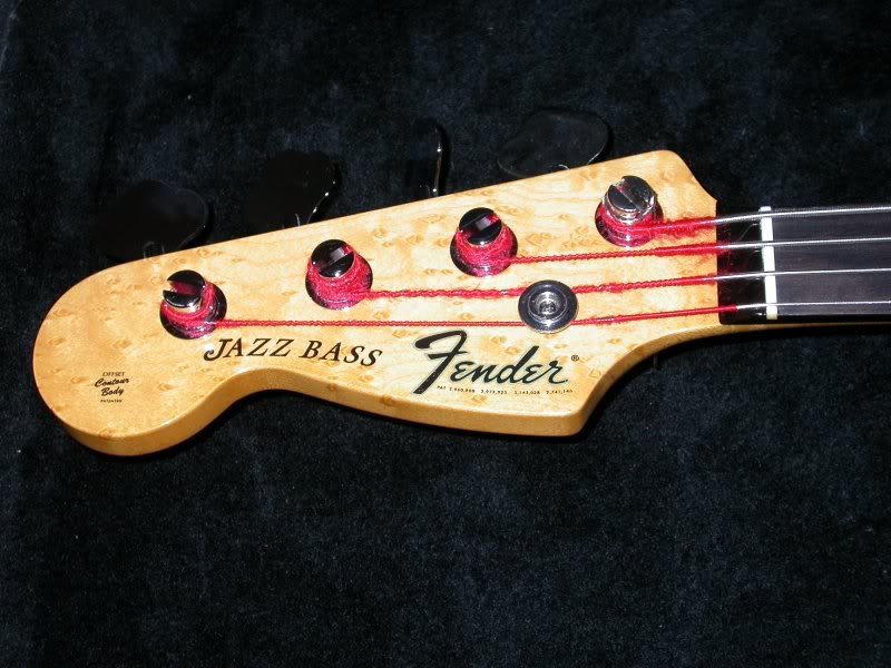 02JazzFretless.jpg