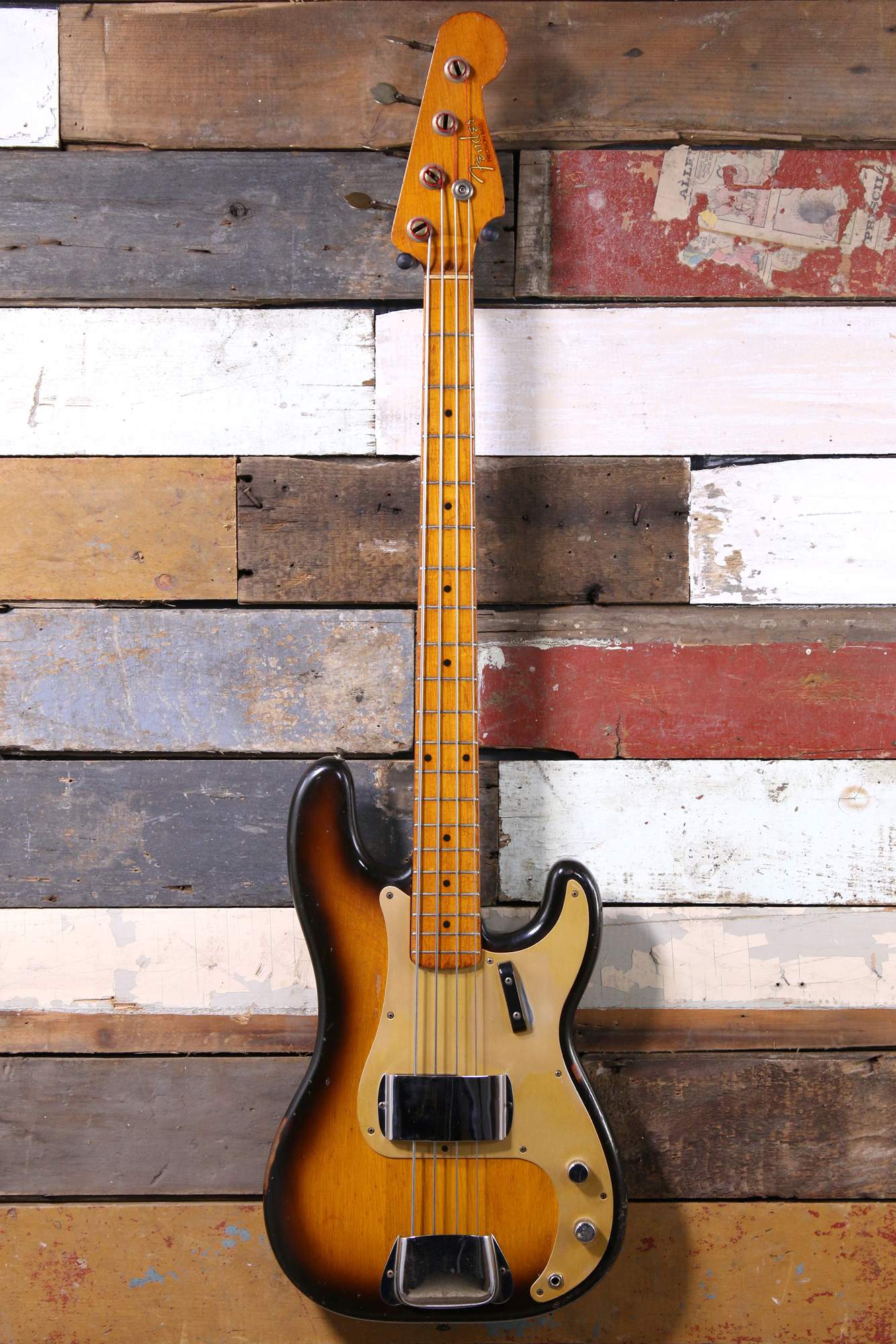 02pbass.jpg