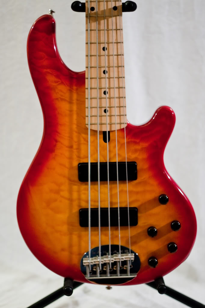 0314_Dansguitar_2822.jpg