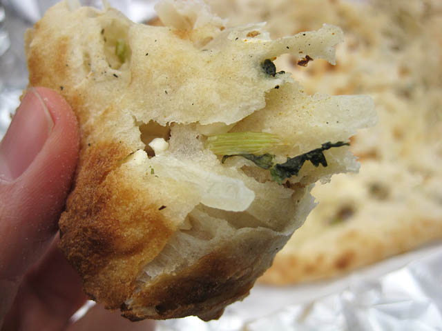 05-onion-kulcha-closeup.jpg
