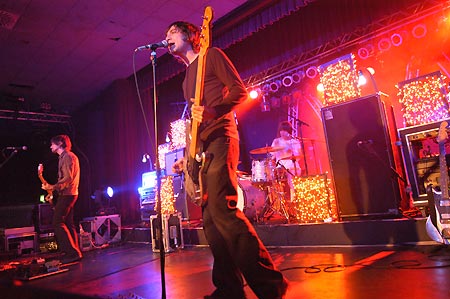 050423autolux0025.jpg