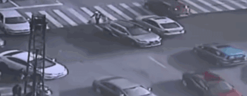05B8C2CB-2FC7-4EF7-B31B-69198A0ED600.gif