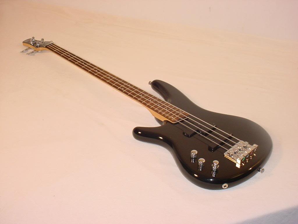 05Soundgear3800DXL1f.jpg