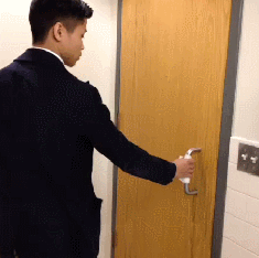 068K8TX.gif