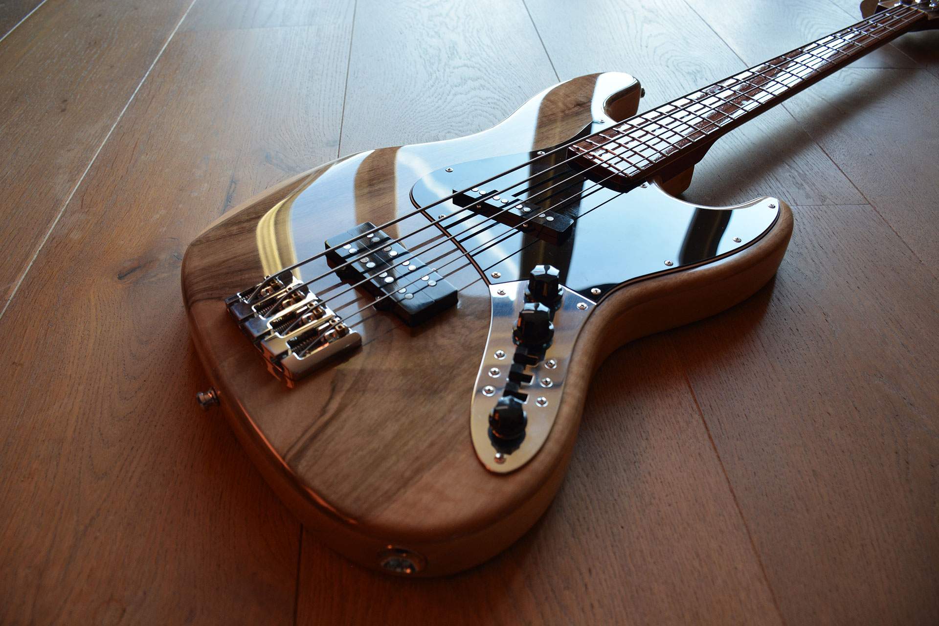 07_Hyperjazz_body_angle3.jpg