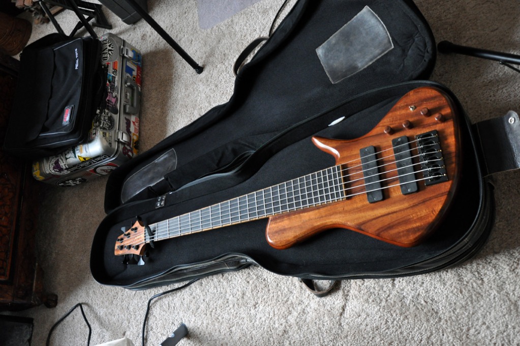 0808201272dpi011.jpg