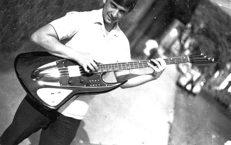 1037186CCDB_1965bass.jpg