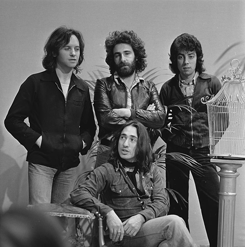 10CC_-_TopPop_1974_2.png