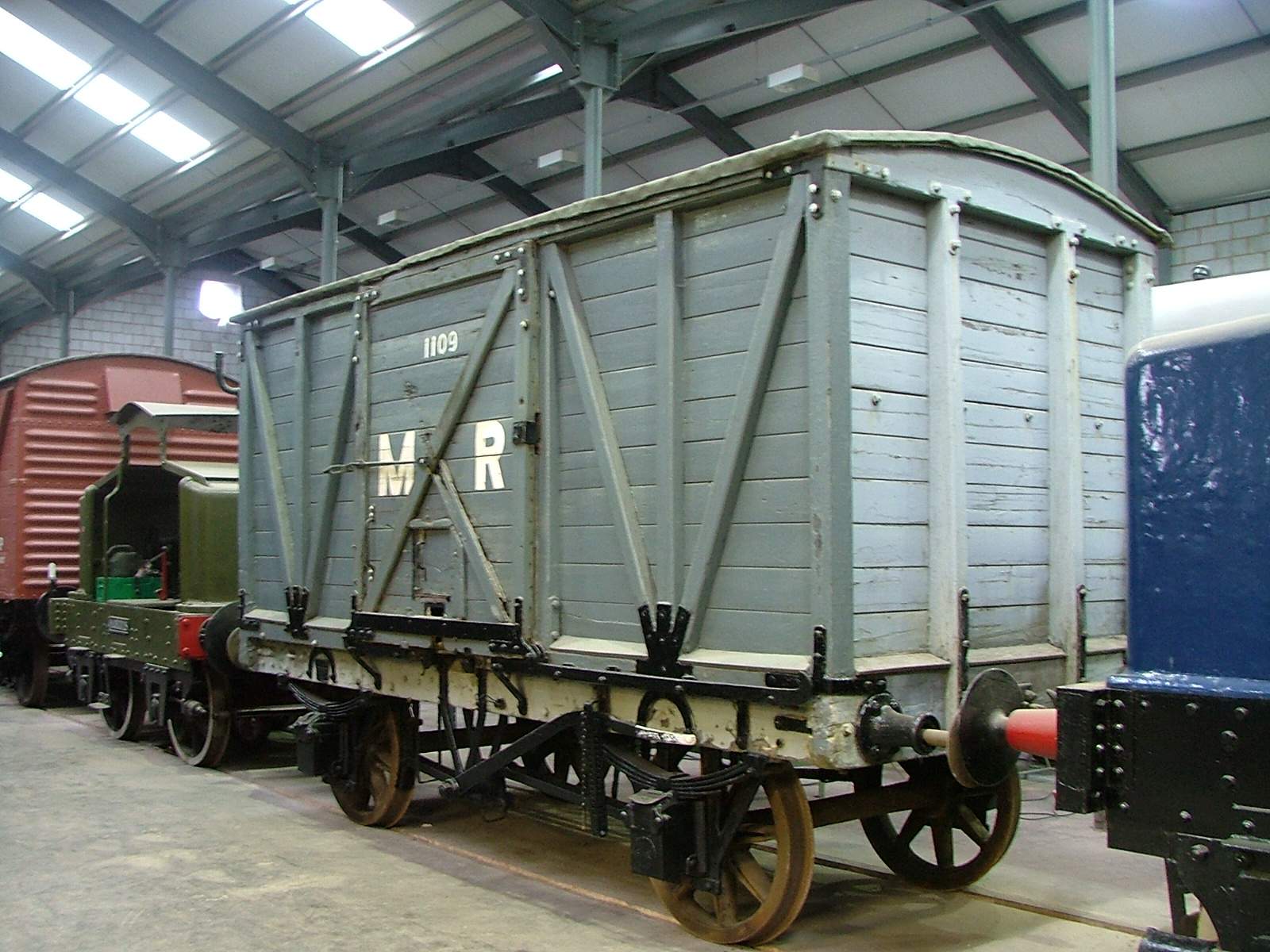 1109 box-van.jpg
