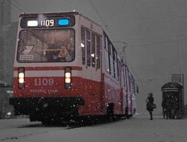 1109 Trolley-w.jpg