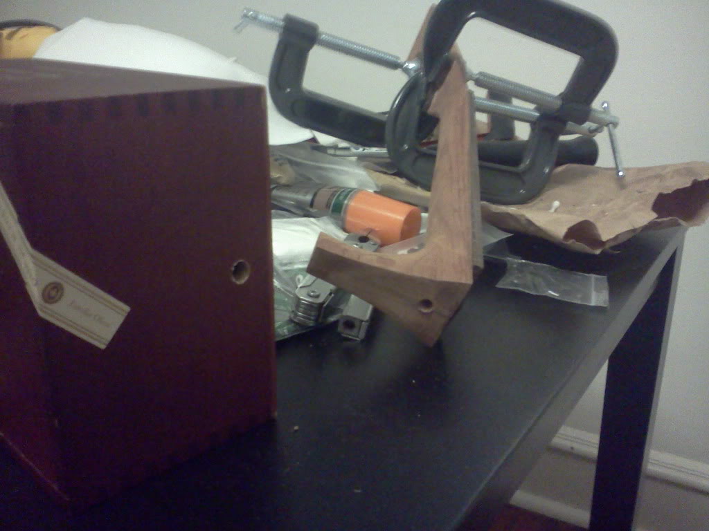 12-TrussRodHolesSpacerGluing.jpg