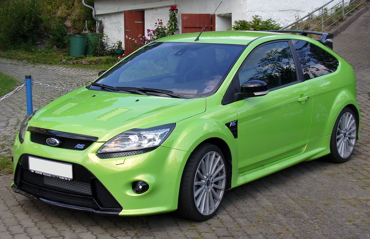 1280px-Ford_Focus_II_RS.jpg