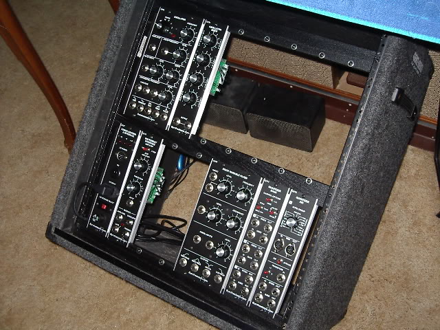 12uracktemporaryinstallation-1.jpg