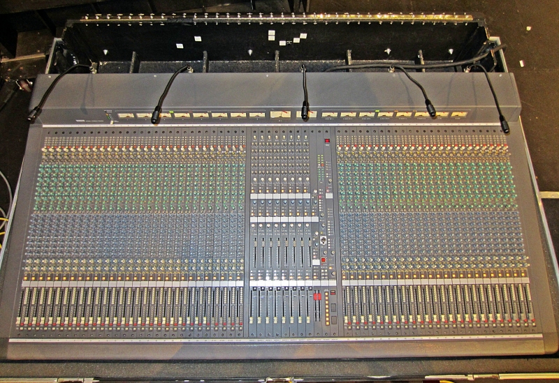 13506250_xlarge.jpg