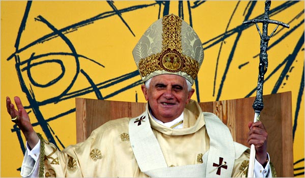 14pope.xlarge1.jpg