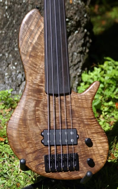 173bodyfront-1.jpg