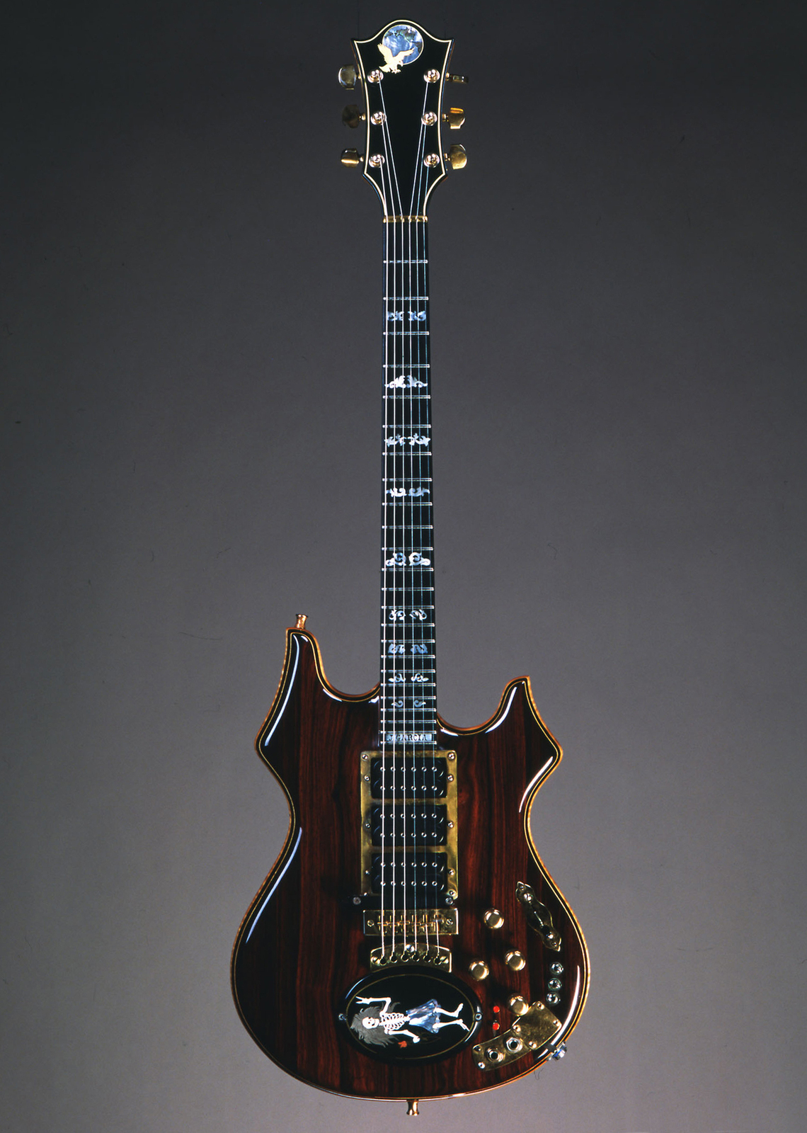18%20Rosebud_Guitar.jpg