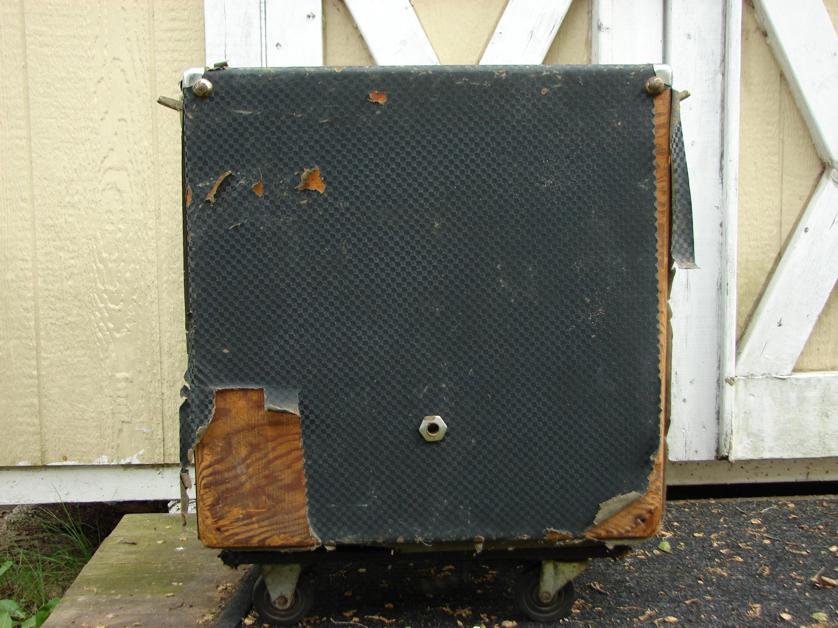 1963 Ampeg B-15 Rear.JPG