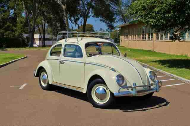 1963 VW Beetle sedan.jpg