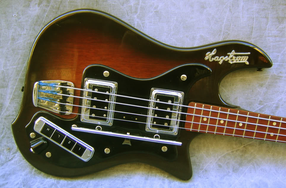 1965_Hagstrom_Coronado_IV.jpg