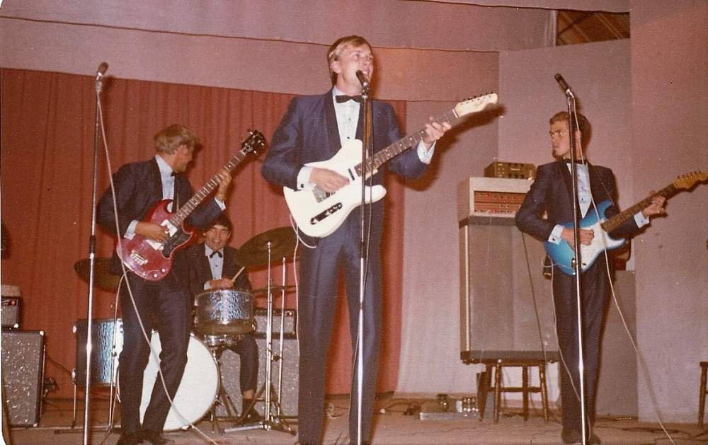 1966-Spotnicks-live-2-4.jpg
