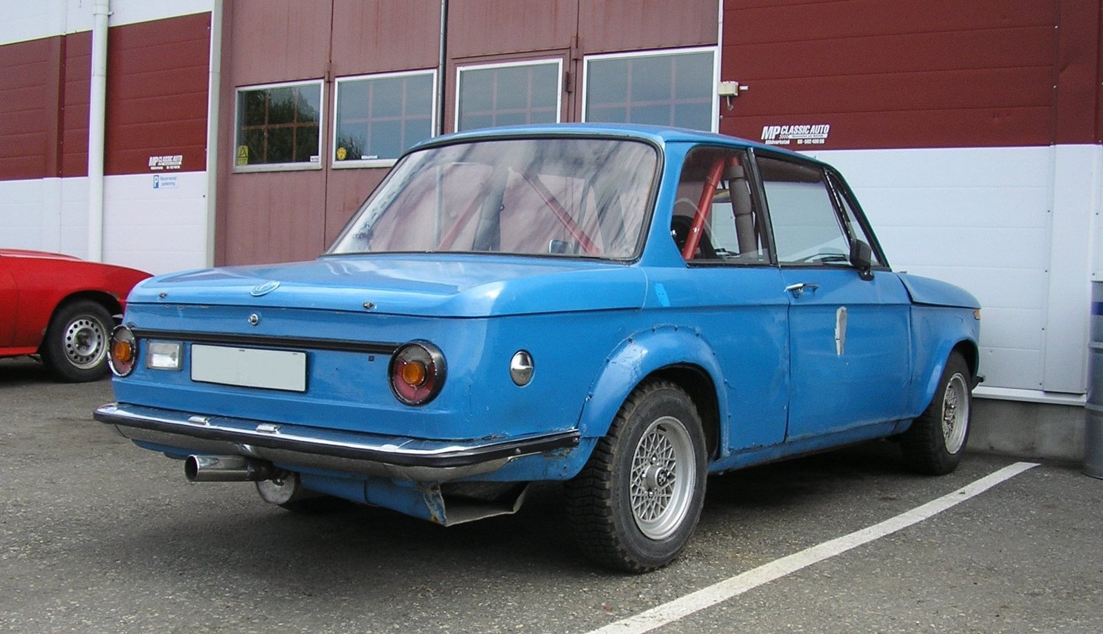 1972-BMW-2002.jpg