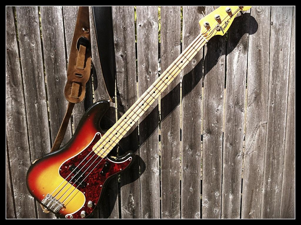 1972FenderP.jpg