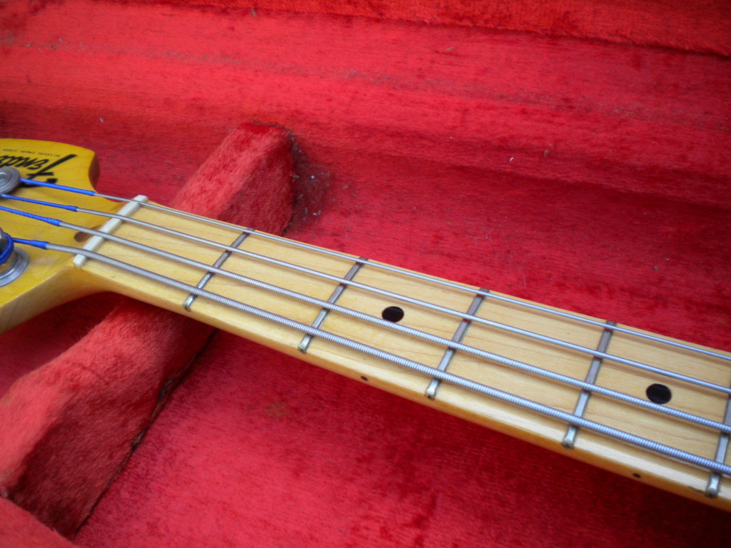 1973PrecisionBass042_zps9fc5a2e1.jpg
