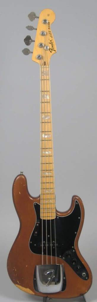 1974FenderJazzbassWalnut018.jpg