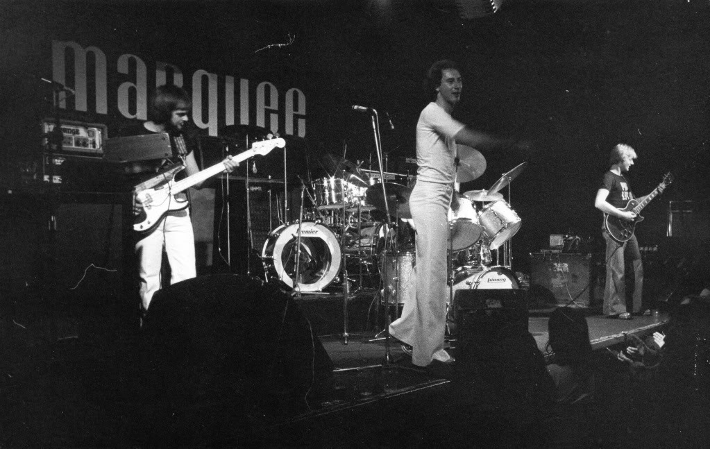 1976Marquee01p3000.jpg