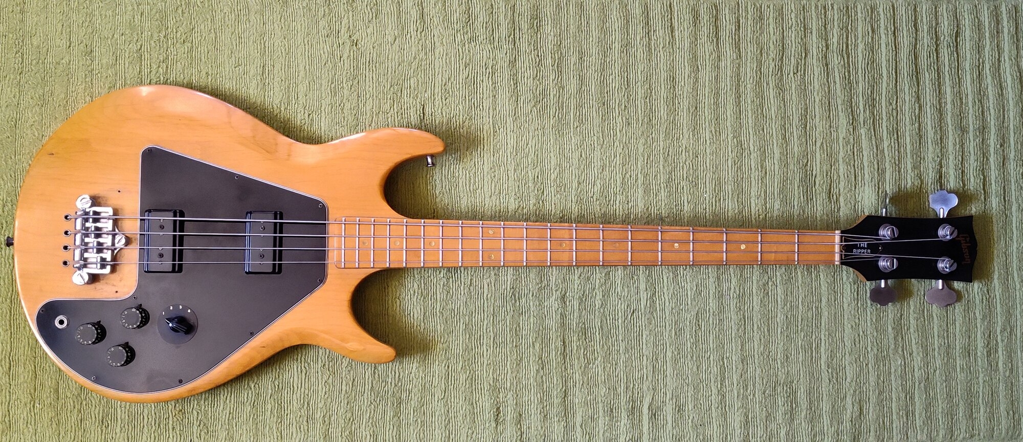 1976Ripper.jpg