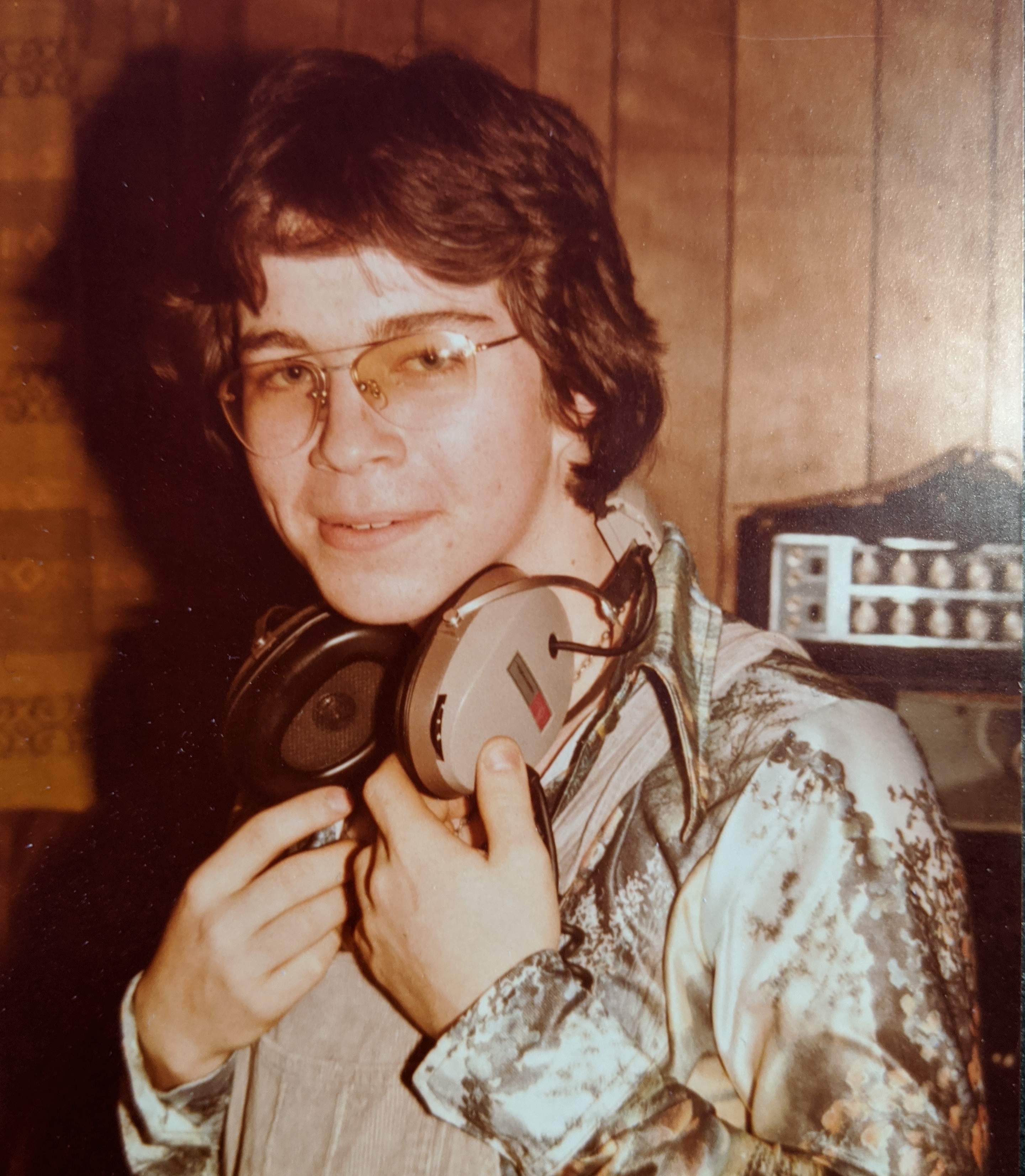 1977_acoustic.jpg