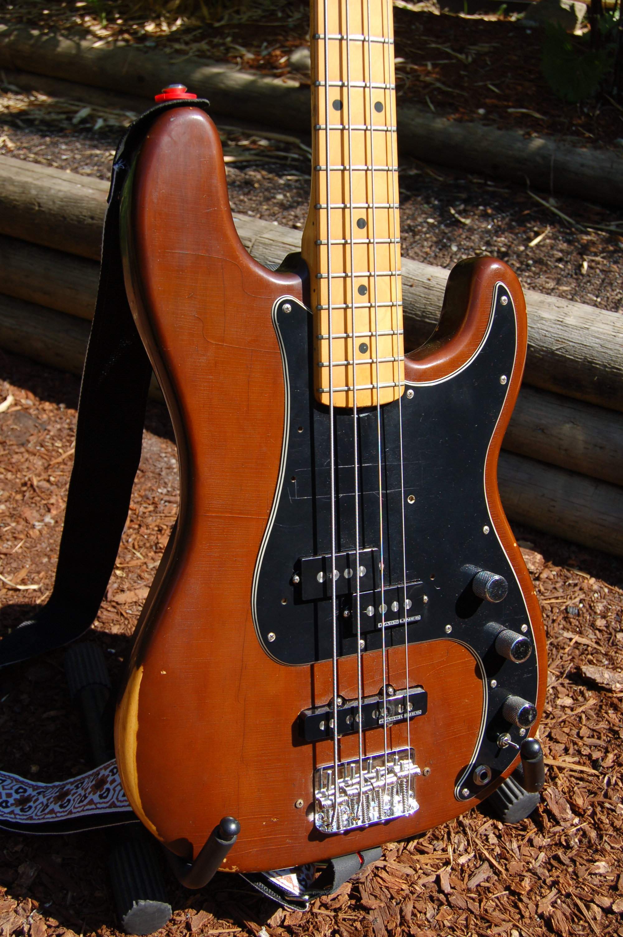 1978-PBass-J.jpg