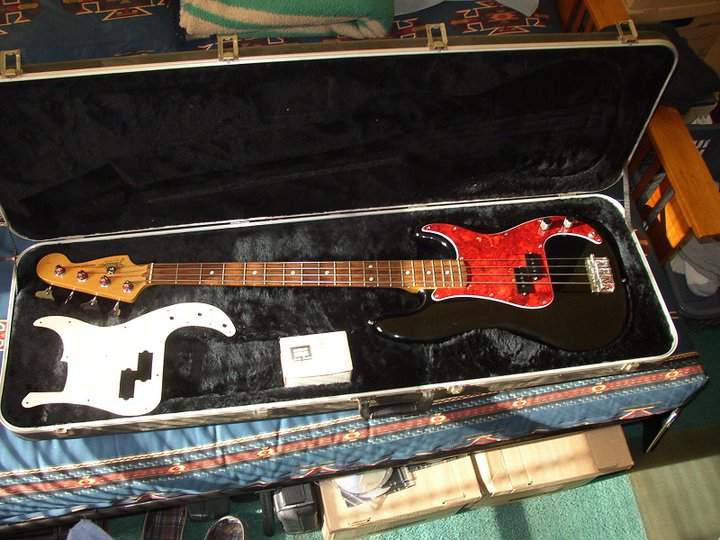1983pbass.jpg