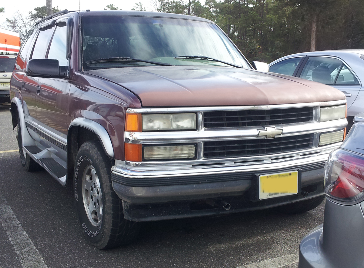 1996_Chevy_Tahoe_LT.jpg