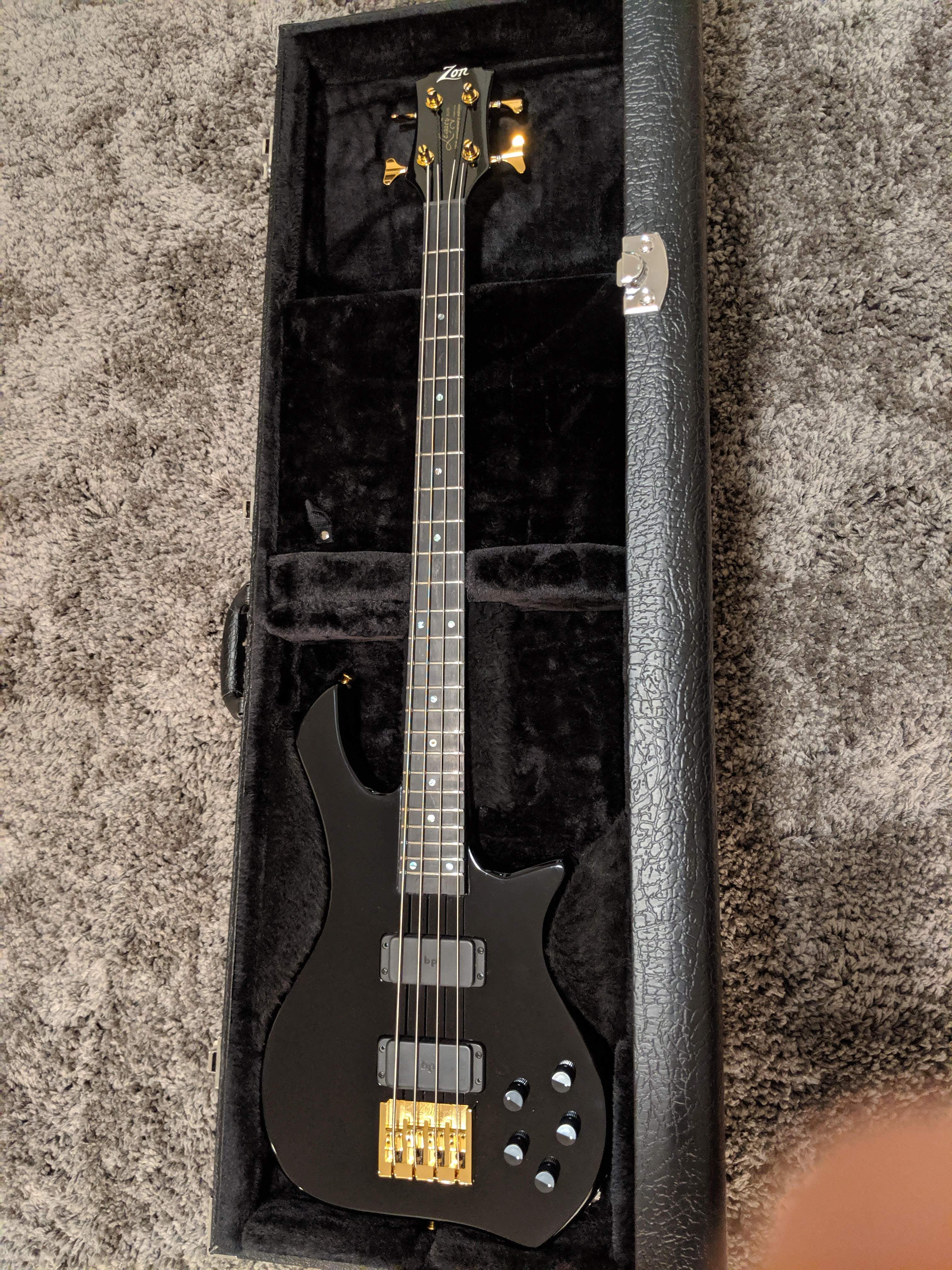 1maidenbass3.jpg