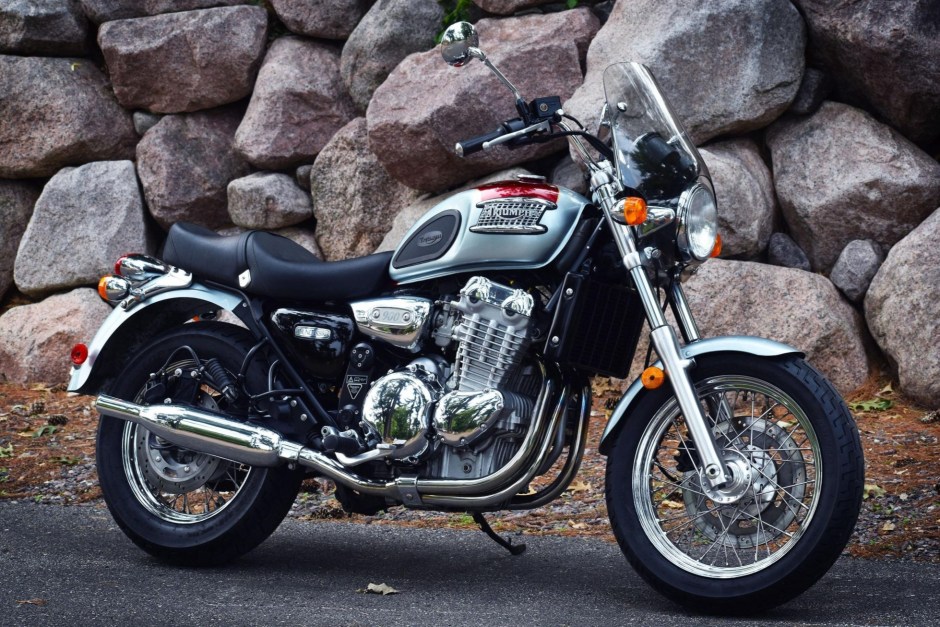 2001_triumph_thunderbird-900_dsc_0357-copy-54539.jpg