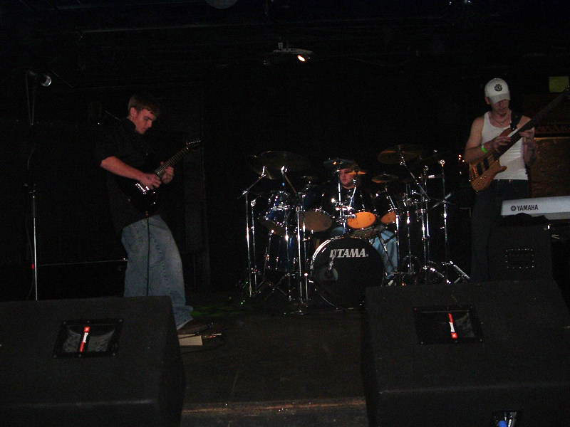 2004_1024Image0007.jpg