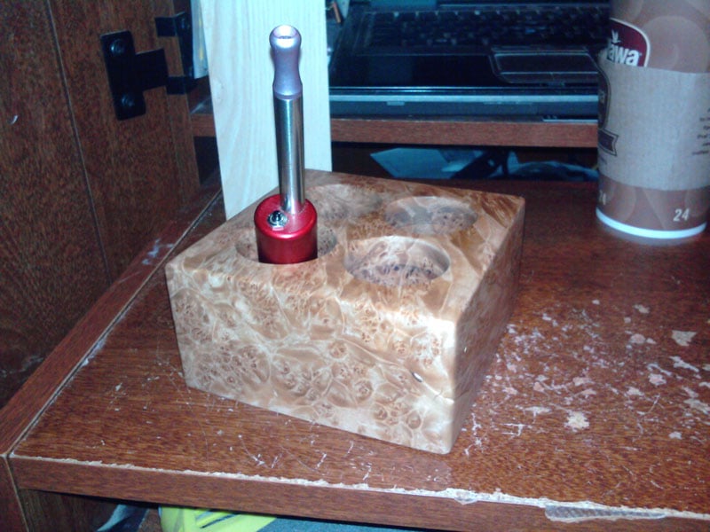 2011-01-05_desk_stand-06.jpg