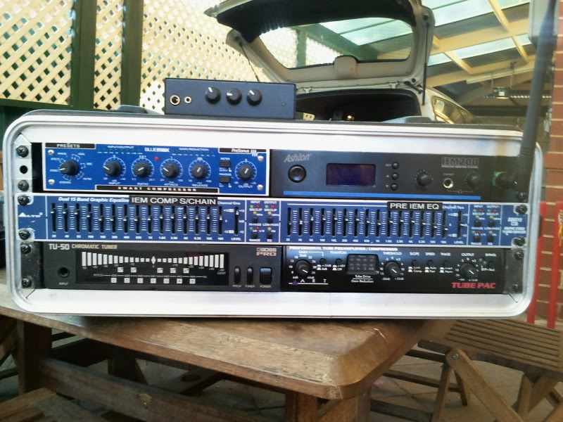 2011-12-03191732.jpg