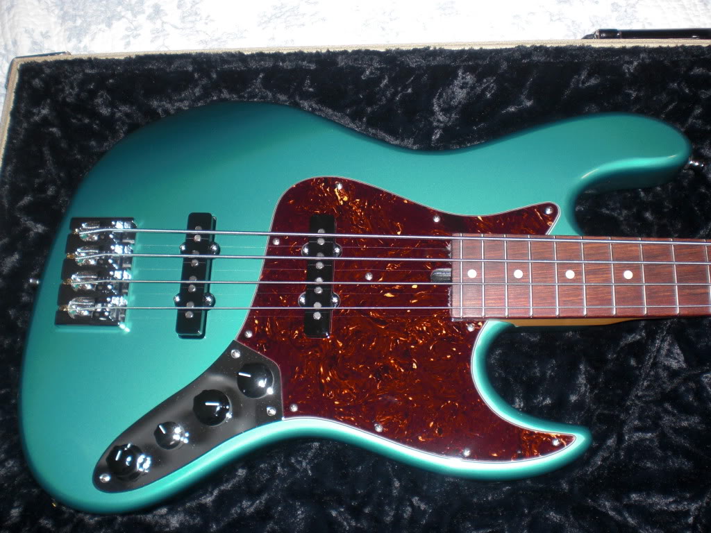 2011MikeLullM4V002.jpg