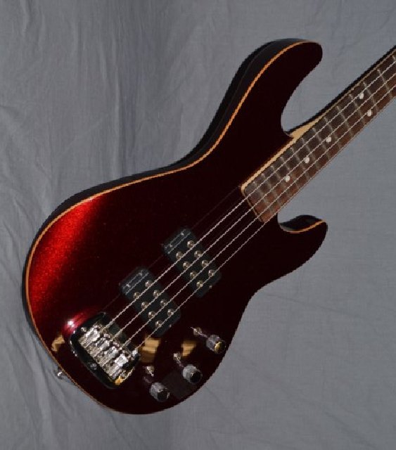 2019-gl-l2000-ruby-red-metallic-Pece8-M0.jpg