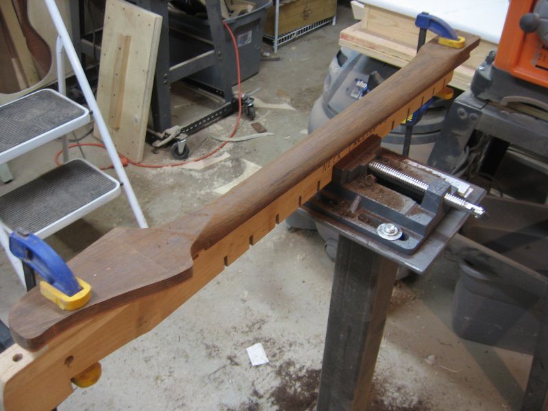 2200f-042.jpg