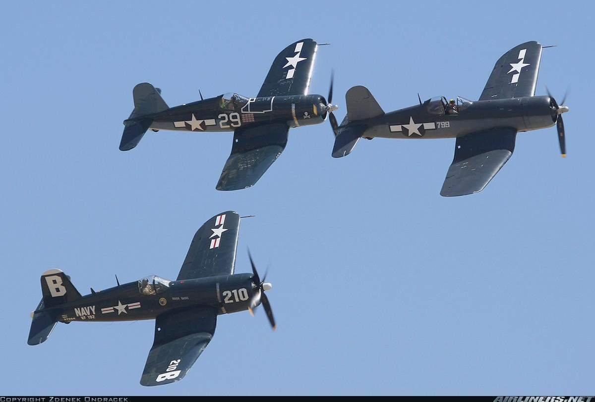 29_f4u_corsair.jpg